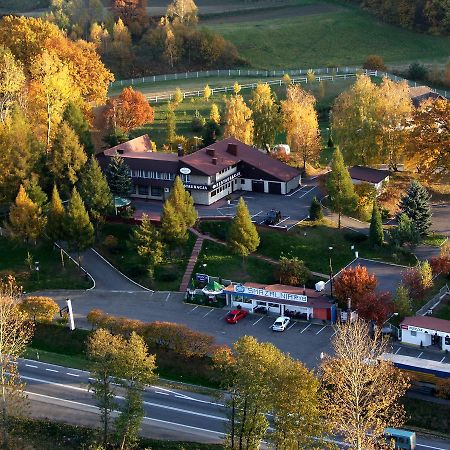 Hotel Mis Бохня Экстерьер фото