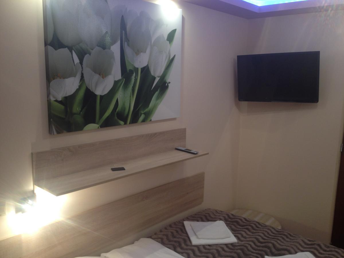 Hotel Mis Бохня Экстерьер фото