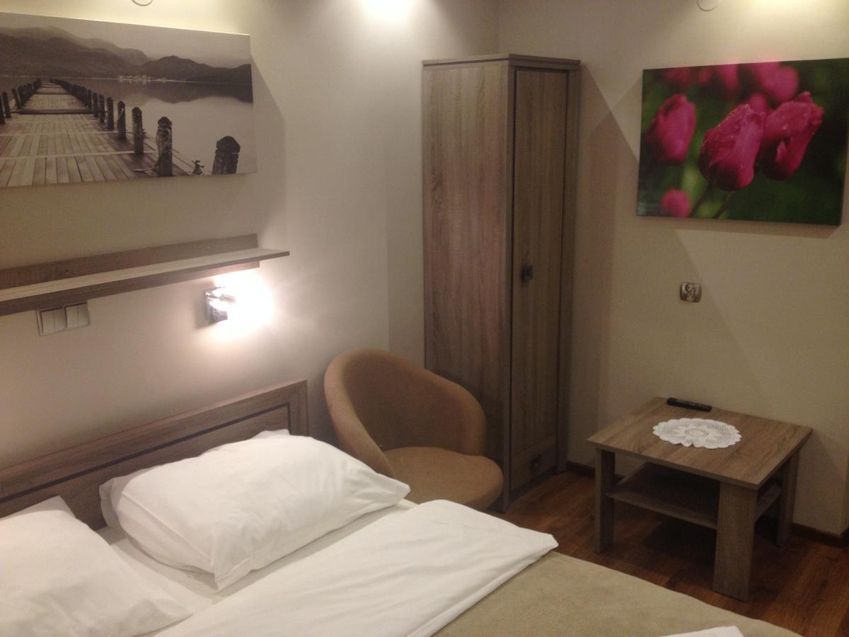 Hotel Mis Бохня Экстерьер фото