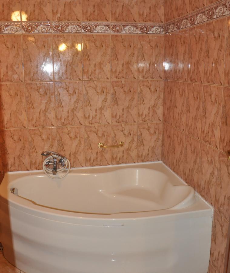 Hotel Mis Бохня Экстерьер фото