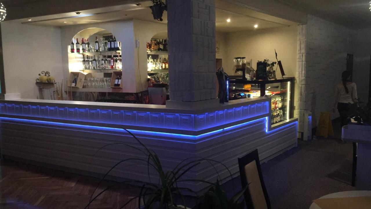 Hotel Mis Бохня Экстерьер фото